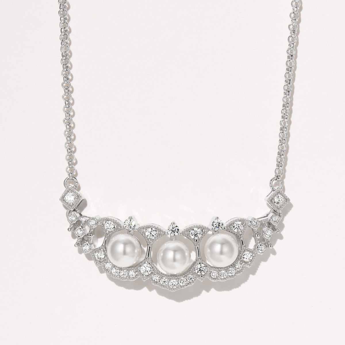 Elegant Lace Pearl Necklace | Silver Necklace