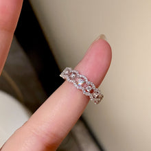 Elegant Lace Queen Zircon Ring | Silver Ring