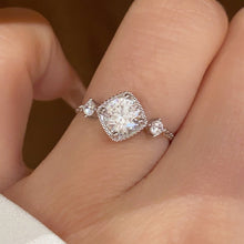 Chic Moissanite Chain Pull Ring | Silver Ring