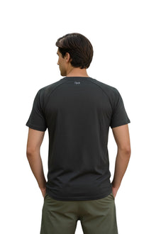 Men's Organic Performance T-shirt: Dark Charcoal
