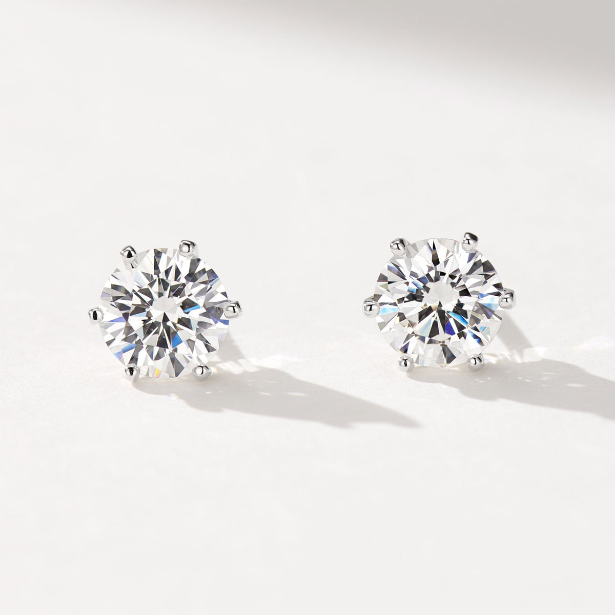 Minimalist Round Brilliant Stud Earrings | Silver Earrings
